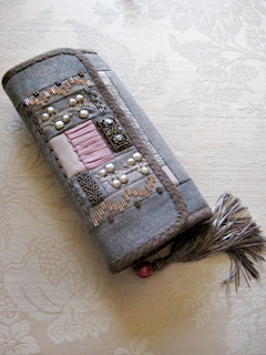 イタリアン・テキスタイルの長財布